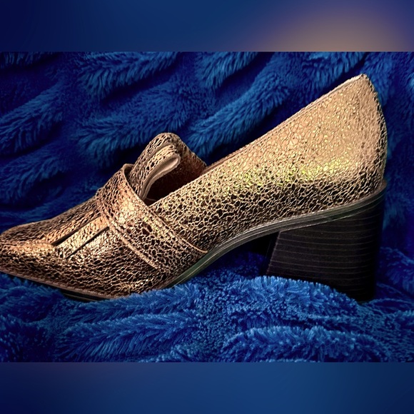 Sedna Kiltie Block-Heeled Tailored Loafers - Vince Camuto - New - Size 7 - Picture 5 of 10